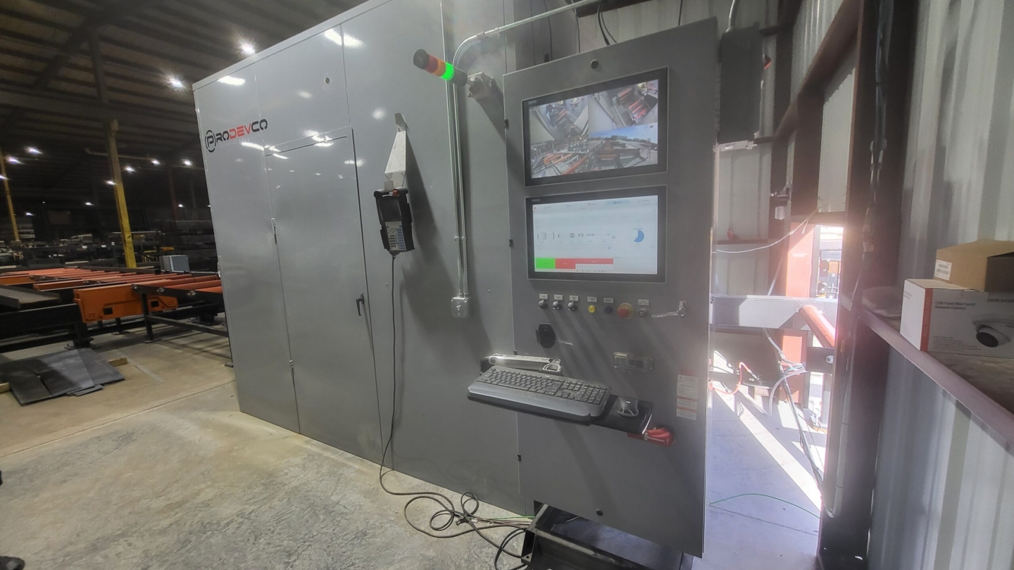 PCR41 machine and operator console at PJ Trailer in Texas